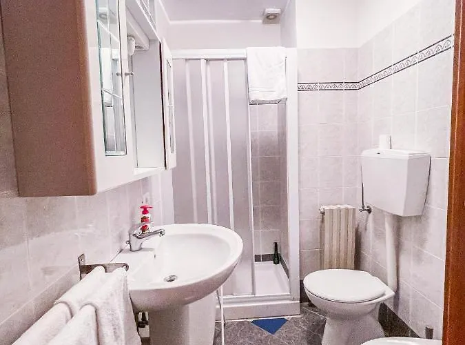 Myhouse San Donato - Affitti Brevi Italia *